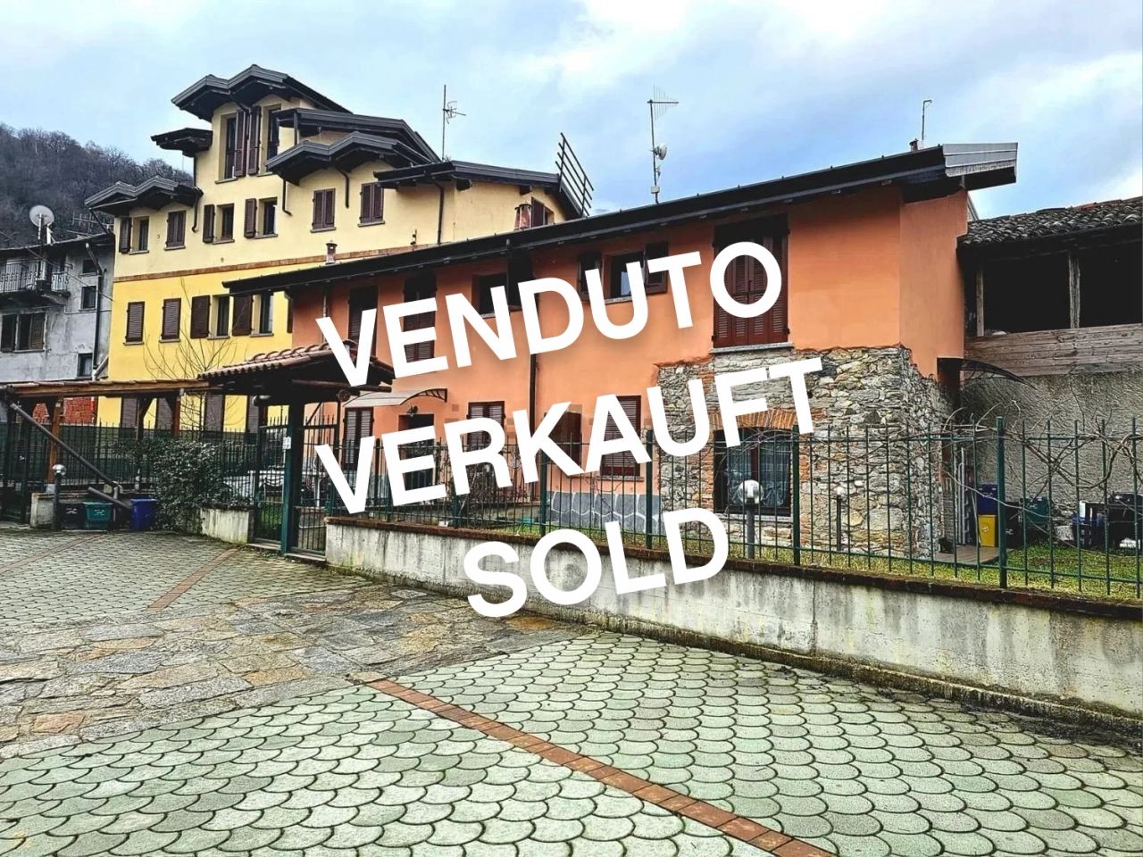 Appartamento su due piani in vendita in via Vico, 6